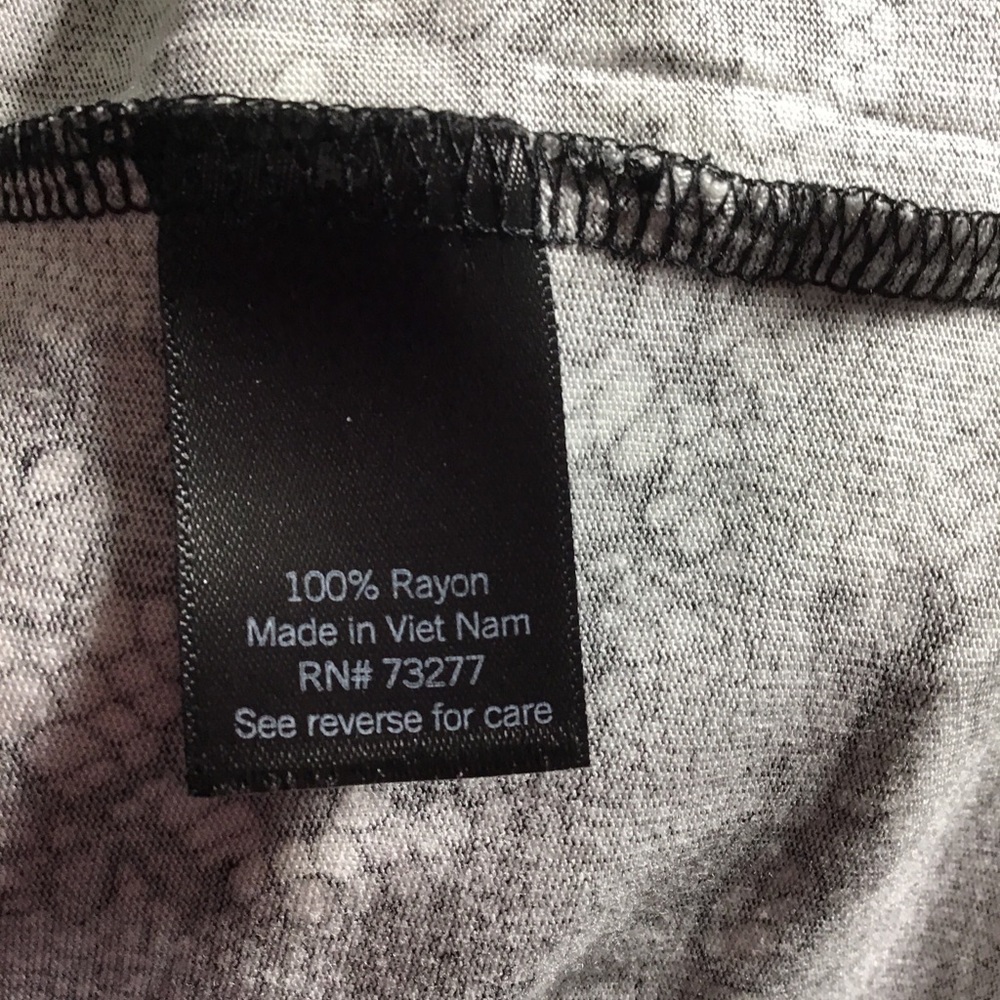 Simply Vera Wang Modern Tee Women’s Sz 2X Color Black/white Floral Short Sleeve - Picture 10 of 10